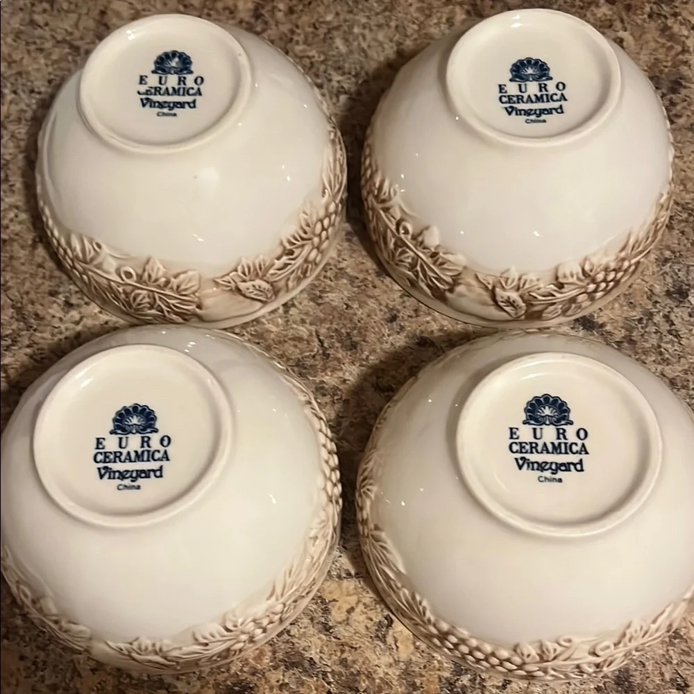 Set of 4 1980s Euro Ceramica Vineyard Bowls grapevine leaf design. Excellent - Picture 2 of 4